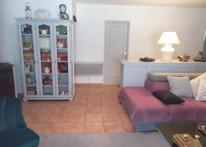 Les Cerisiers En Provence Hébergement de vacances *